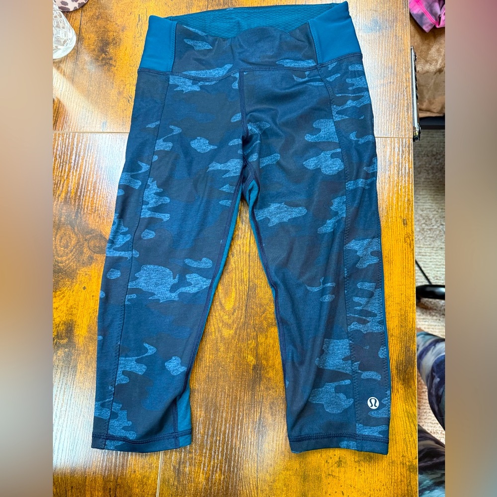 Lululemon Leggings camouflage Size 4